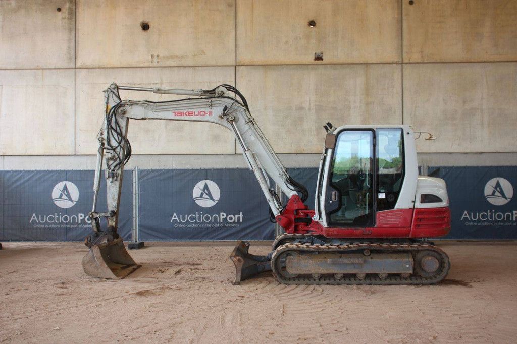 Rupsgraafmachine Takeuchi TB285 Diesel 52kW 2013