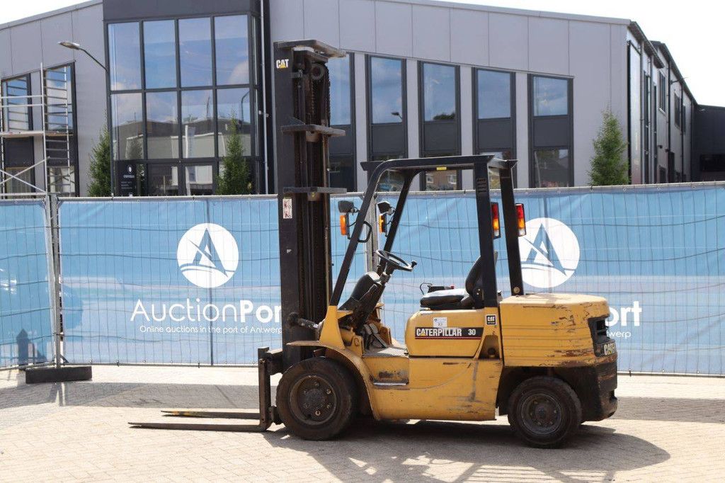 Caterpillar DP30 Diesel Forklift 3000kg 5.0m 1997