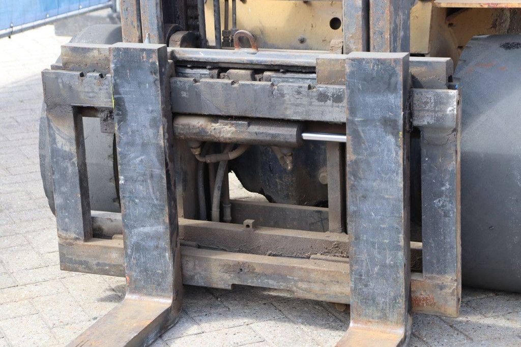 Caterpillar DP30 Diesel Forklift 3000kg 5.0m 1997