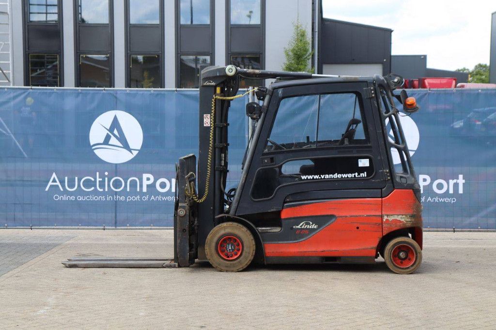 Linde E25 Electric Forklift 2500kg 4.2m 2016