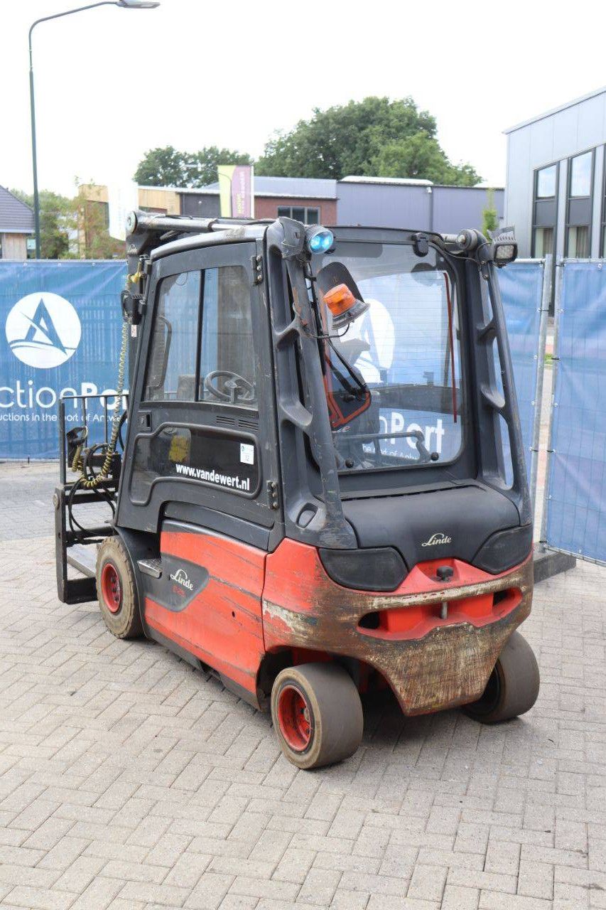 Linde E25 Electric Forklift 2500kg 4.2m 2016