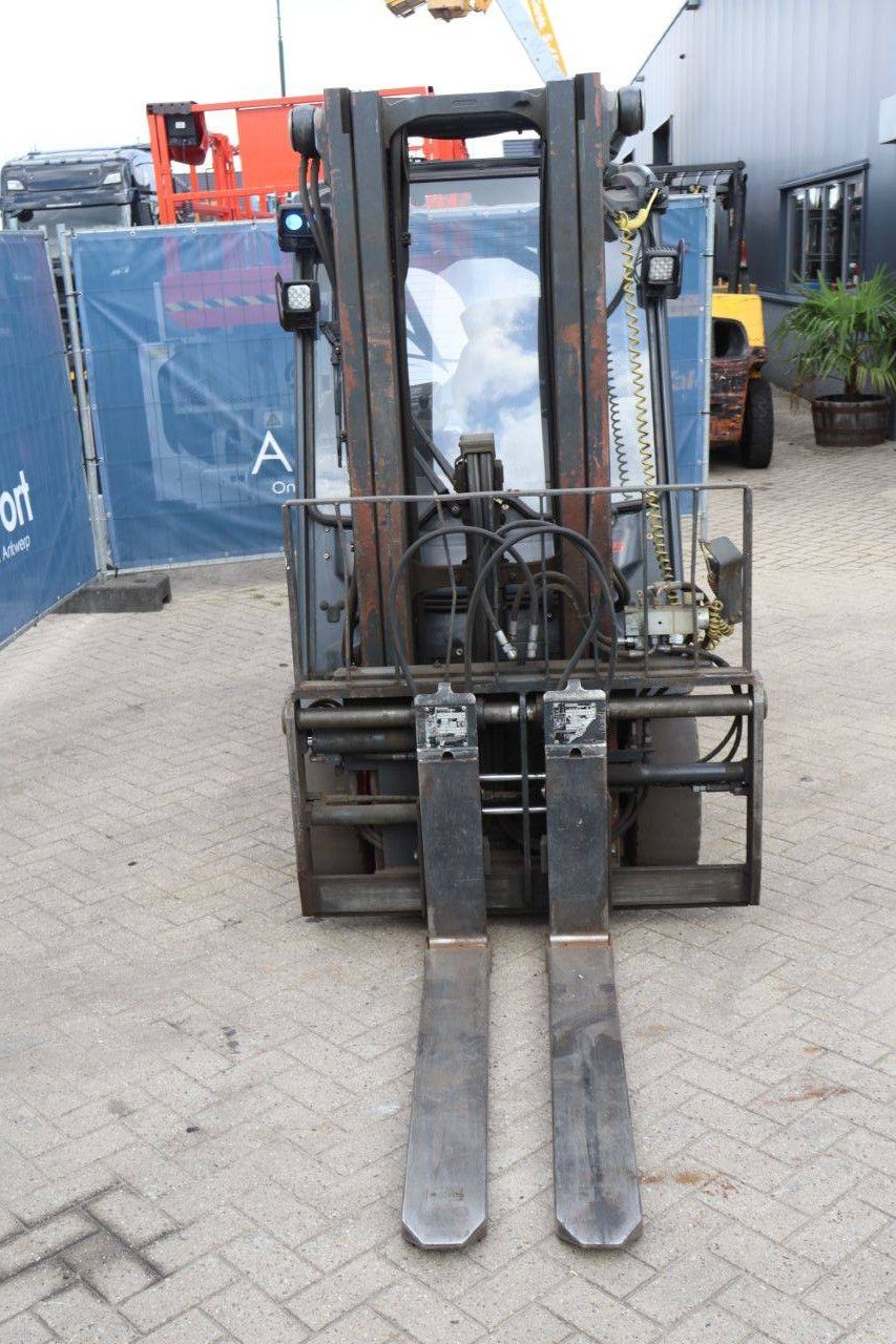 Linde E25 Electric Forklift 2500kg 4.2m 2016