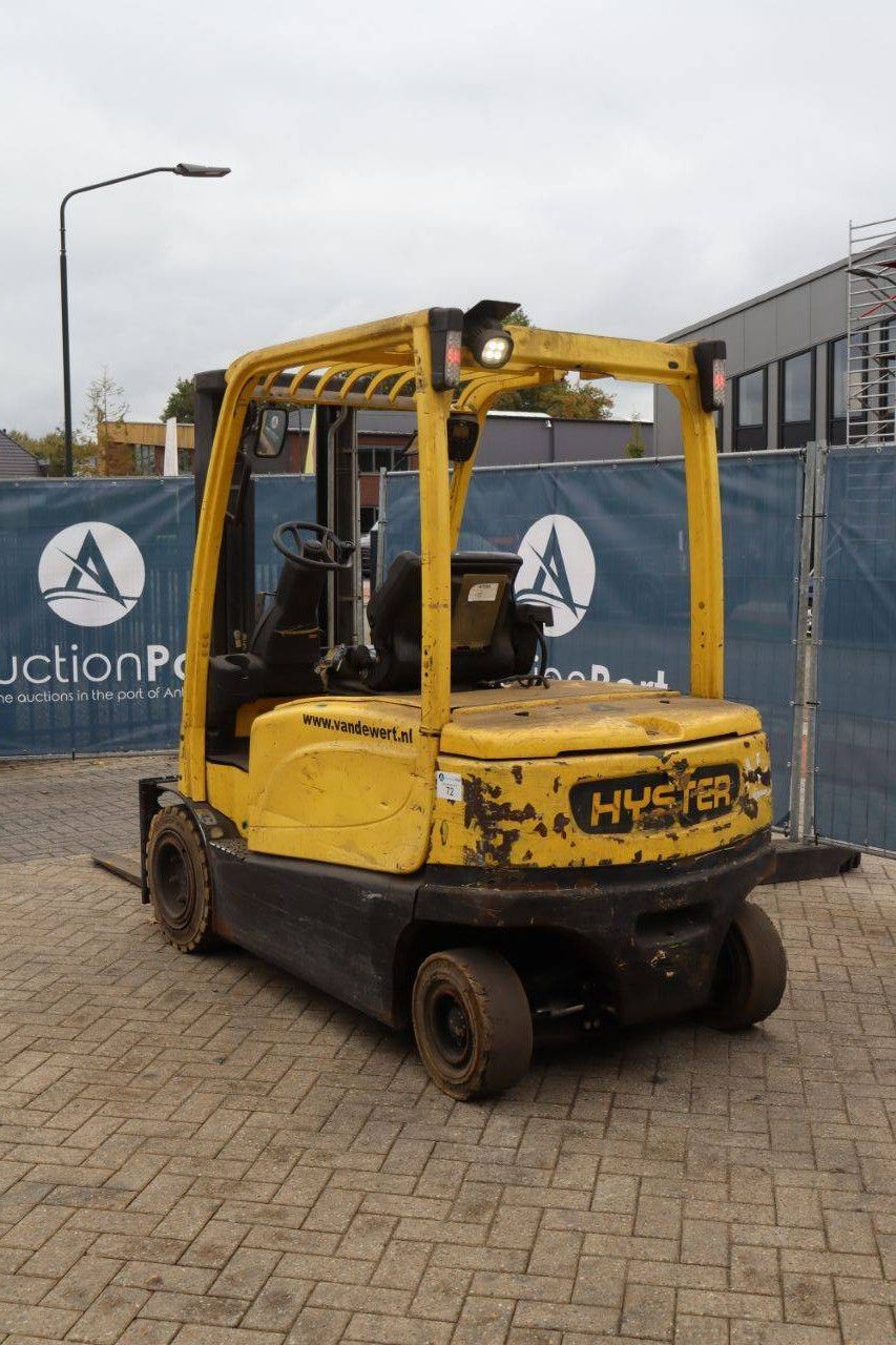Hyster J3.0XN Elektrogabelstapler, 2330 kg, 3,2 m, Baujahr 2011
