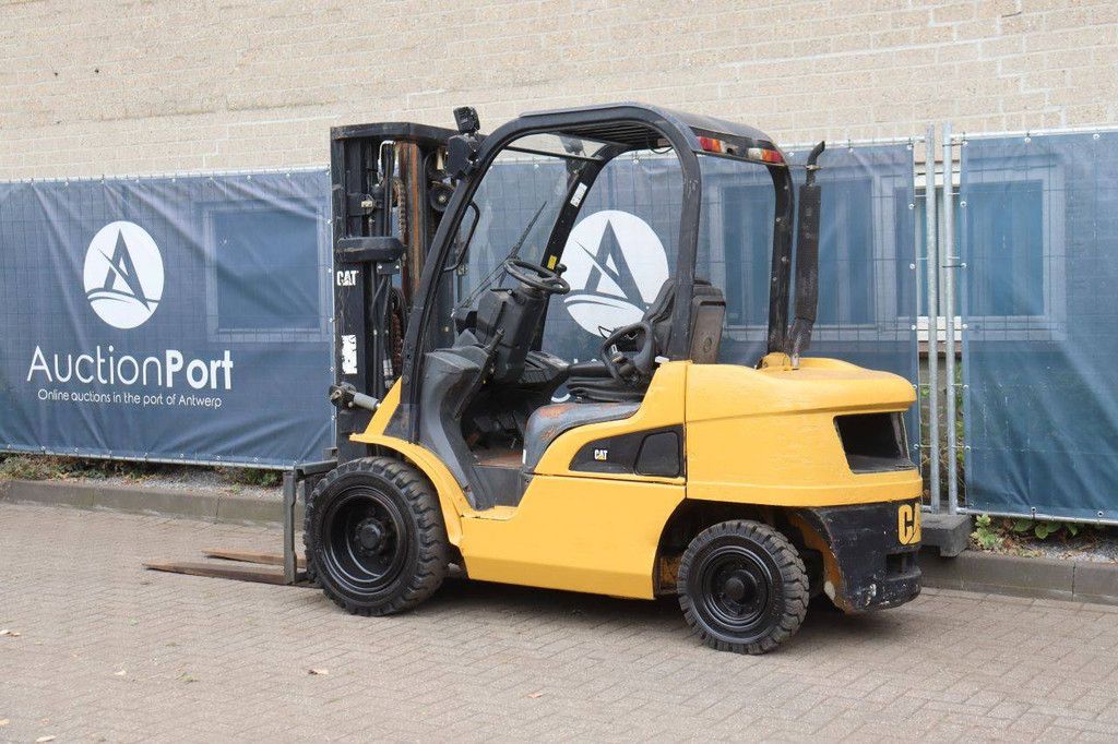 Gabelstapler Caterpillar DP30N Diesel 3000 kg 4,7 m 2005