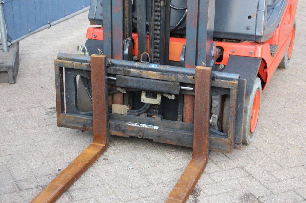 Linde H12T-03 LPG Forklift 1200kg 2001