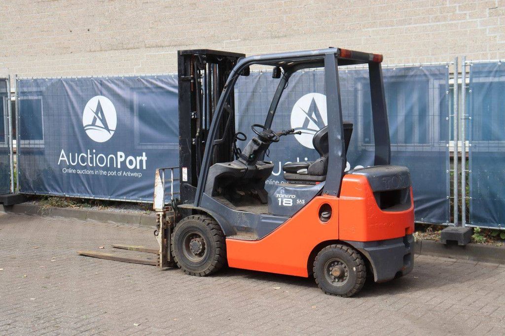 Forklift Toyota 02-8FDF18 Diesel 1750kg 4.7m 2013