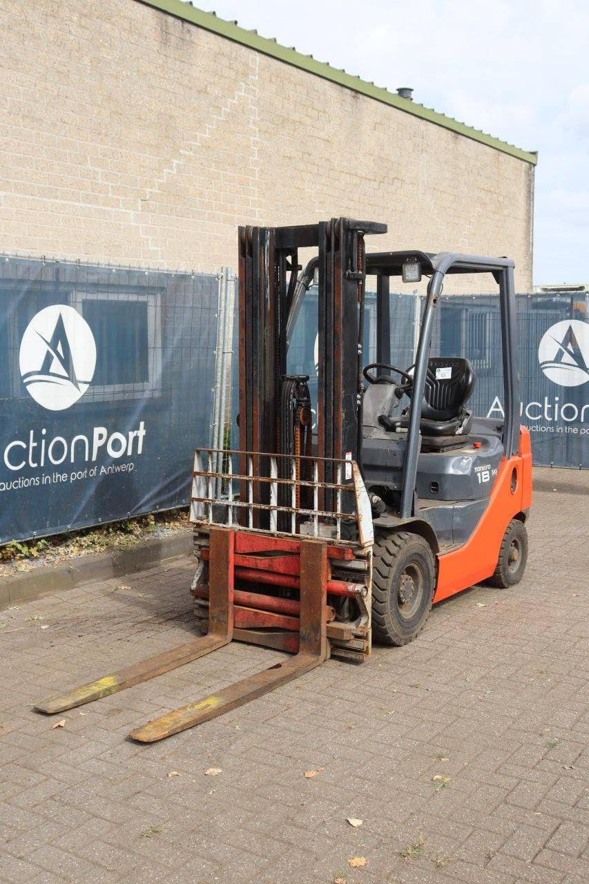 Forklift Toyota 02-8FDF18 Diesel 1750kg 4.7m 2013