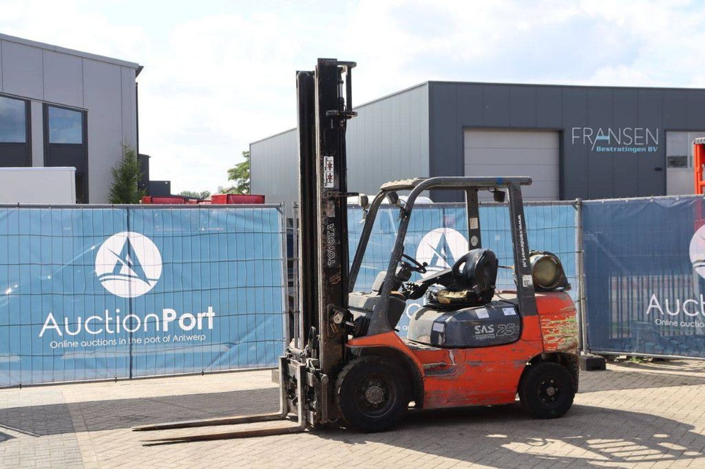Heftruck Toyota 42-7FGF25 LPG 2500kg 5.0m 2011