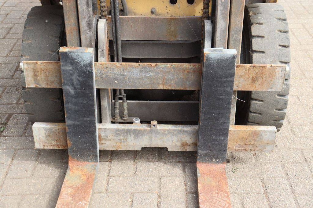 Caterpillar DP25 Diesel Forklift 2500kg 1995