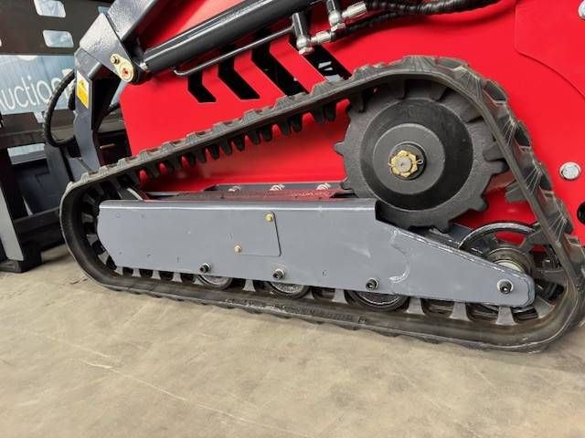 Skid steer loader Nuoman T330XL Red Diesel 2025 New