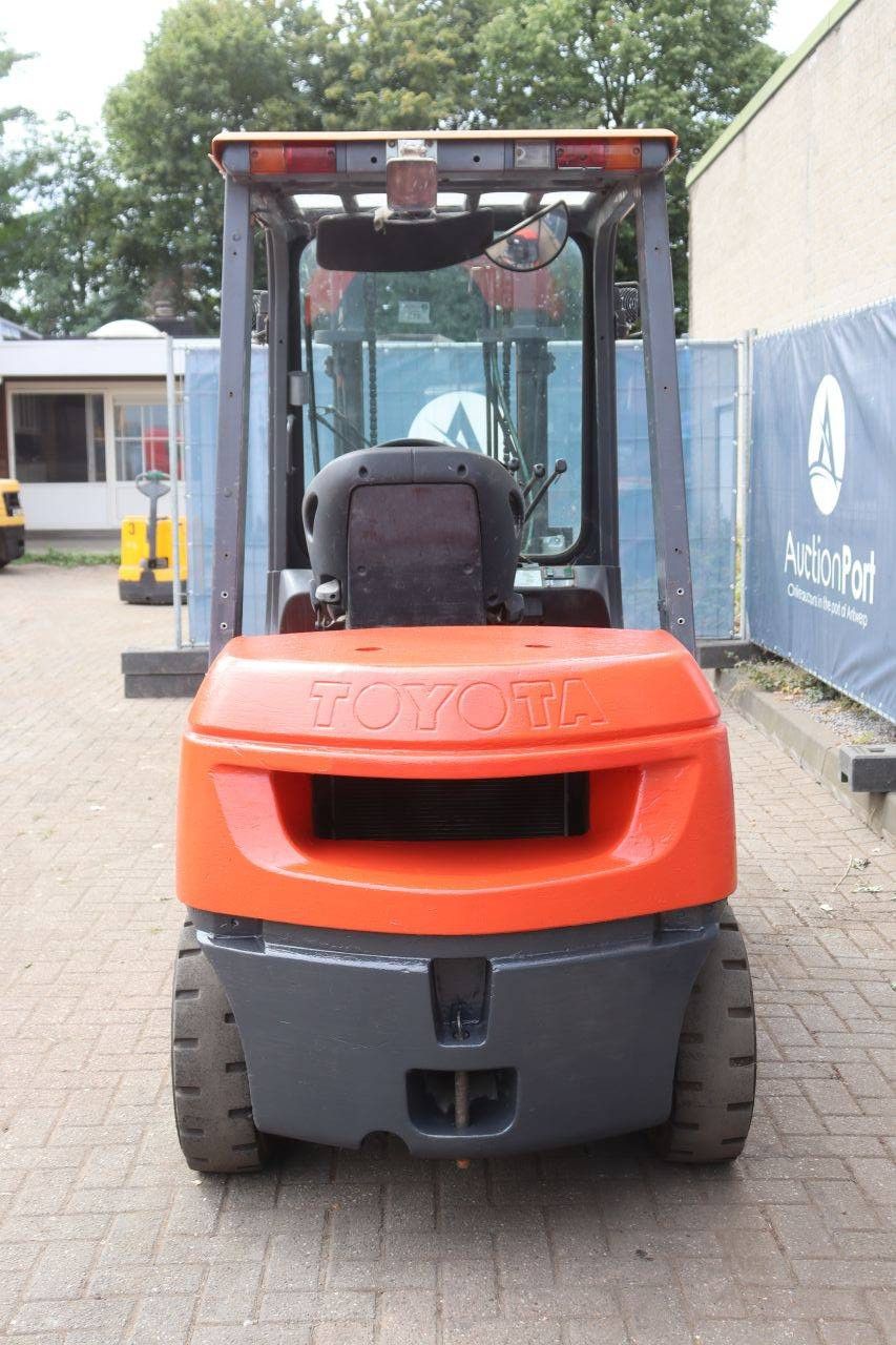 Gabelstapler Toyota 62-7FDF30 Diesel 3000kg 3,3m 2000