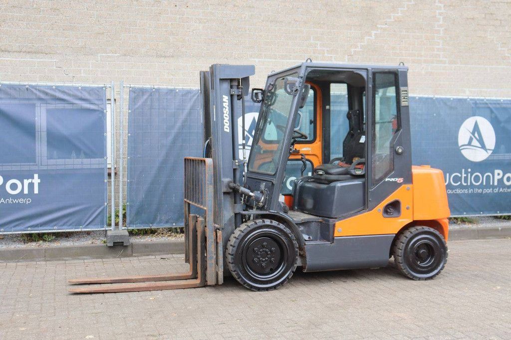Doosan D30S-5 Diesel-Gabelstapler 3000 kg 3,3 m 2013