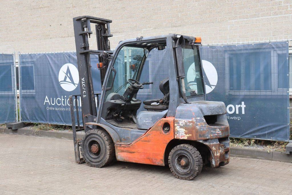 Forklift Toyota 02-8FDF20 Diesel 2000kg 4.0m 2018