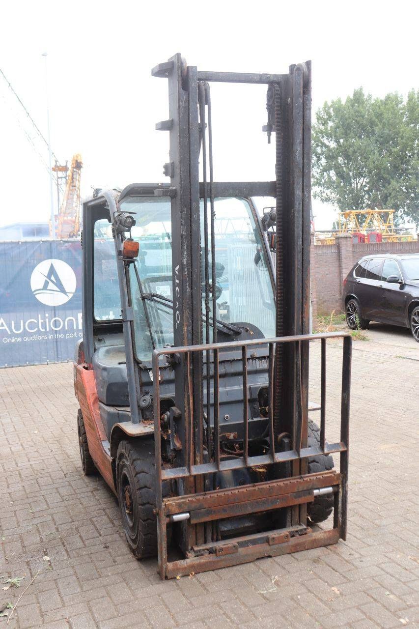 Forklift Toyota 02-8FDF20 Diesel 2000kg 4.0m 2018