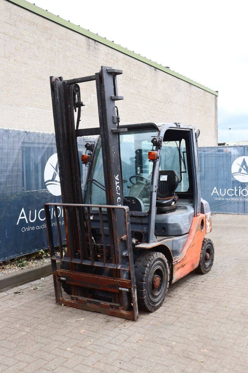 Forklift Toyota 02-8FDF20 Diesel 2000kg 4.0m 2018