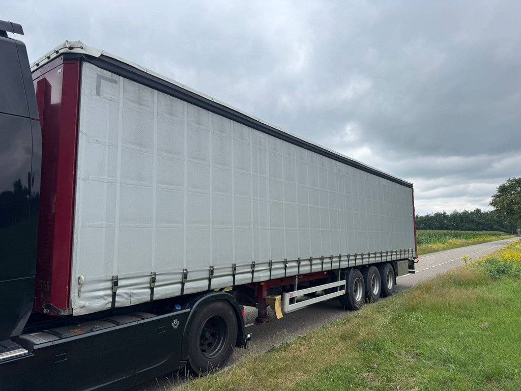 Curtain-sided semi-trailer Pacton TXD.3 2011