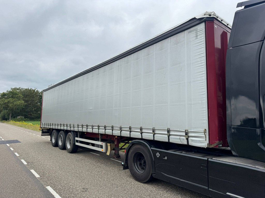 Curtain-sided semi-trailer Pacton TXD.3 2011