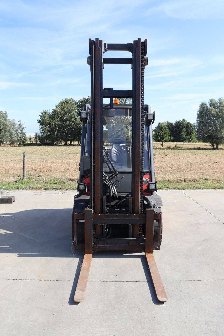 Forklift Linde H30D Diesel 3000kg 7m 2007