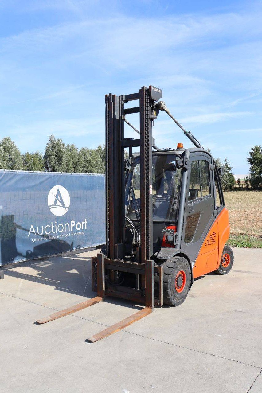 Forklift Linde H30D Diesel 3000kg 7m 2007