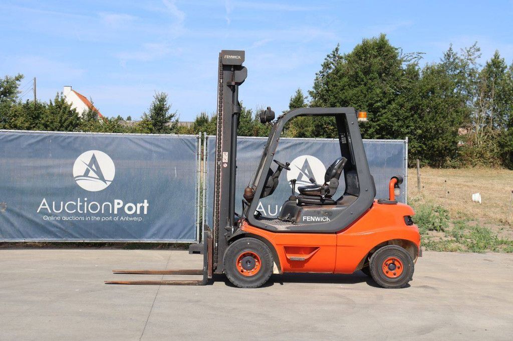 Linde H30D-03 Diesel Forklift 3000kg 4.5m 2001