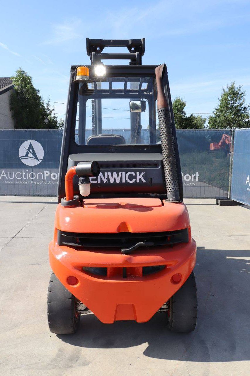 Linde H30D-03 Diesel Forklift 3000kg 4.5m 2001