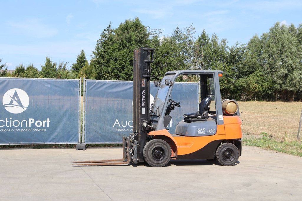 Forklift Toyota 42-7FGF25 LPG 2500kg 4.0m 2007