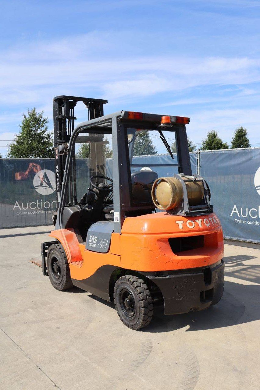 Forklift Toyota 42-7FGF25 LPG 2500kg 4.0m 2007