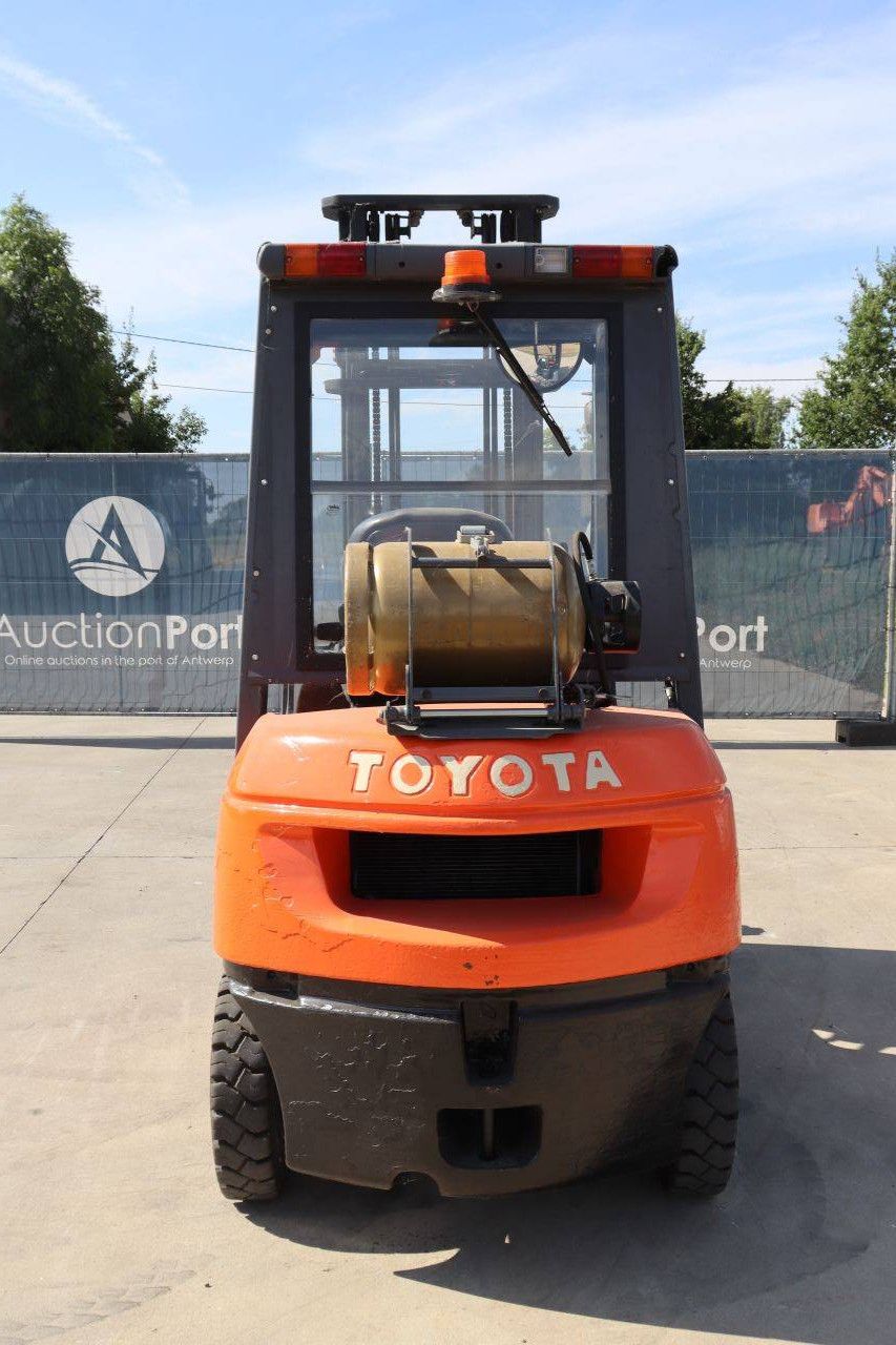 Forklift Toyota 42-7FGF25 LPG 2500kg 4.0m 2007