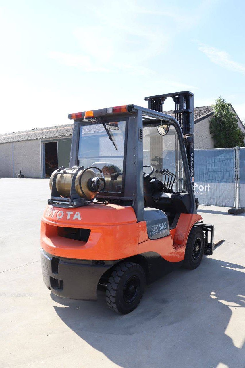 Forklift Toyota 42-7FGF25 LPG 2500kg 4.0m 2007