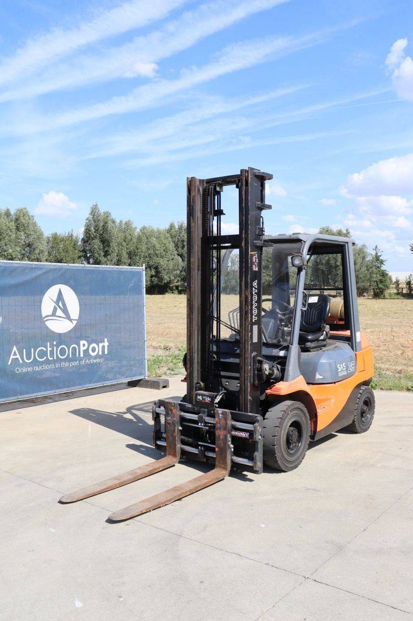 Forklift Toyota 42-7FGF25 LPG 2500kg 4.0m 2007