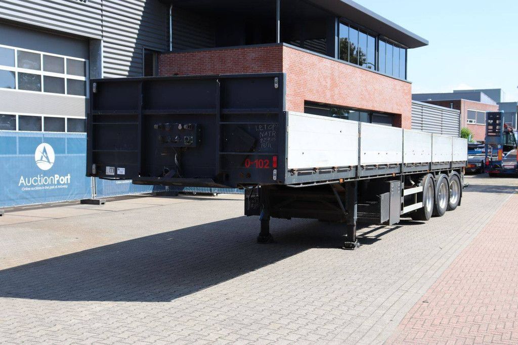 Flatbed Semi-trailer Pacton TGD.340 2010