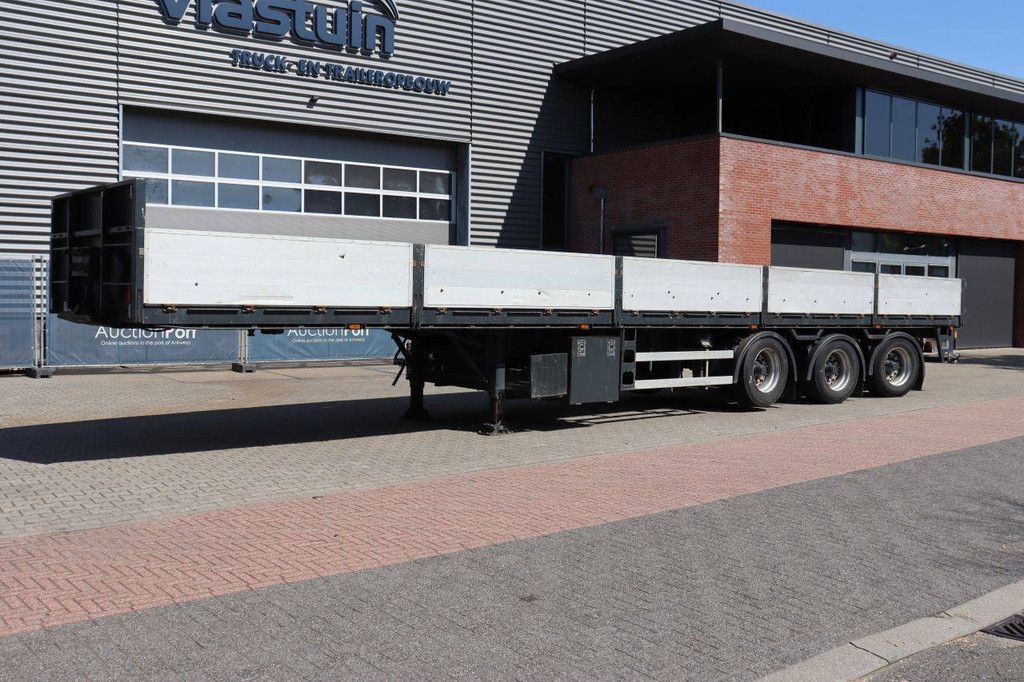 Flatbed Semi-trailer Pacton TGD.340 2010
