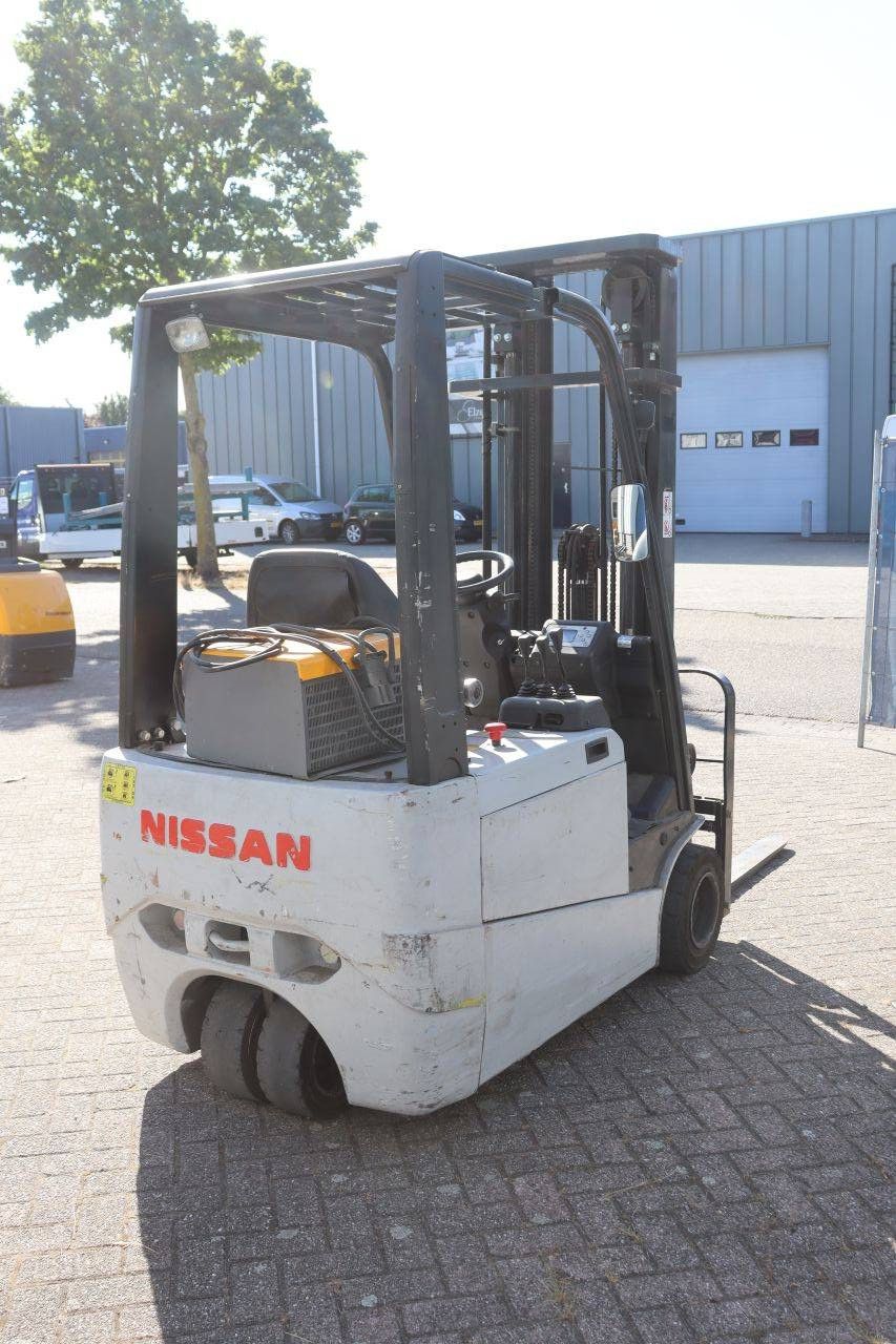 Forklift Nissan G1N1L18Q Electric 1800kg 5.5m 2007