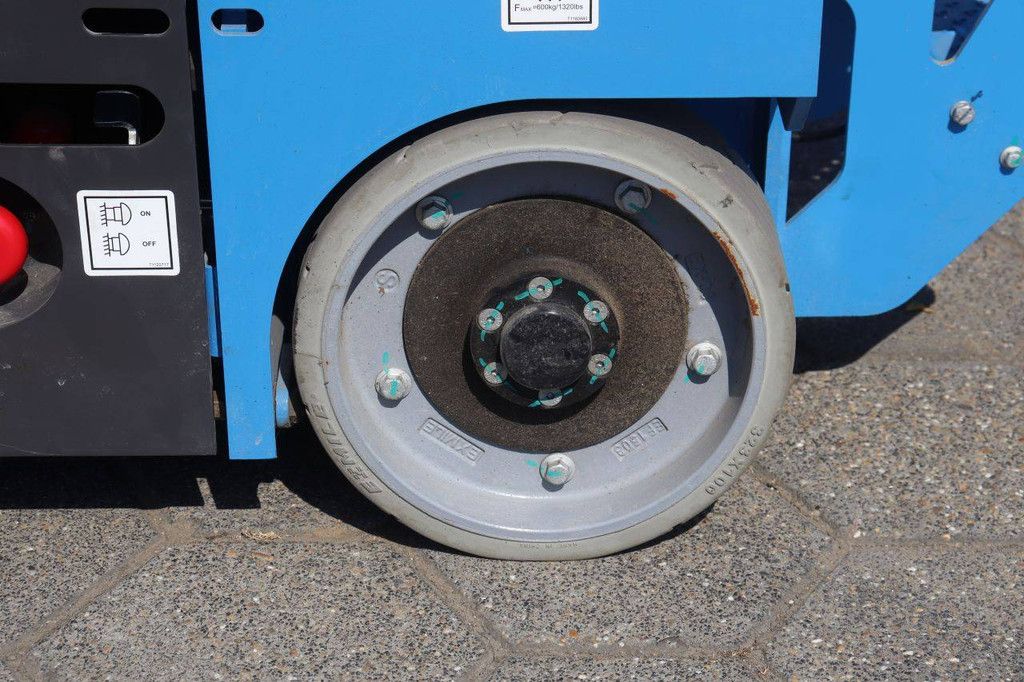 Schaarlift XCMG XG0807AC Elektrisch 7.8m 2024 Nieuw