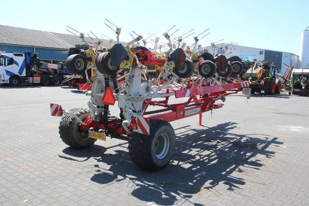 Hay tedder Pottinger HIT 16.18T 2020