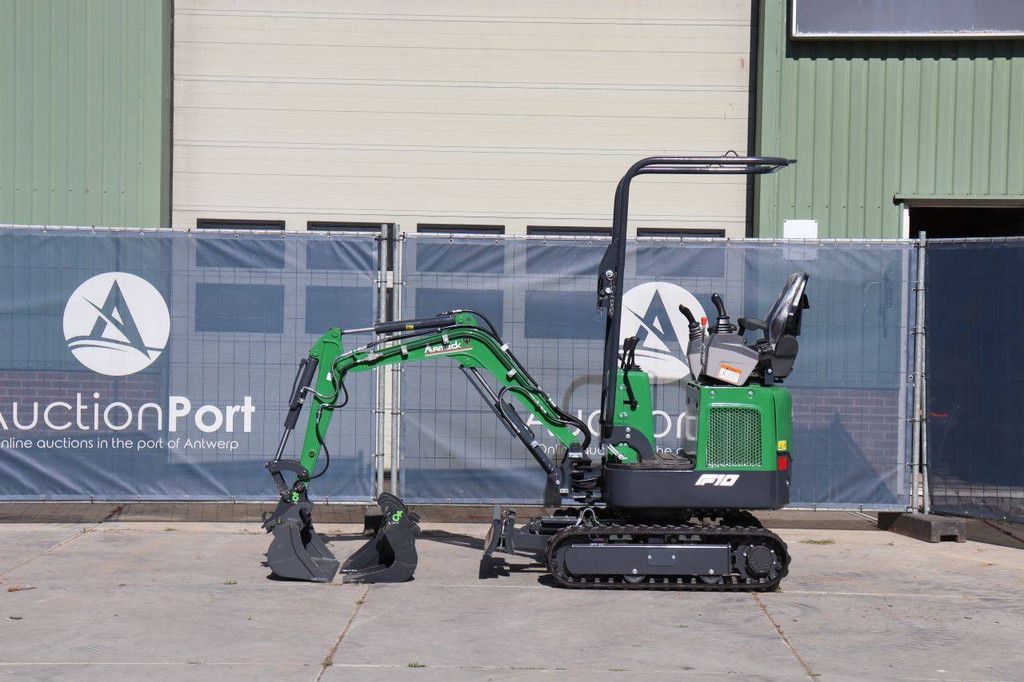 Aameck F10 Diesel Mini Excavator 2026 New