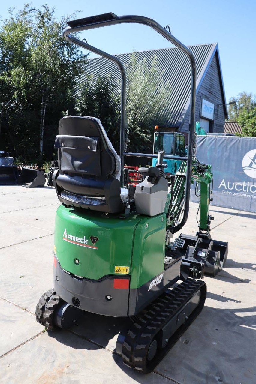Aameck F10 Diesel Mini Excavator 2026 New