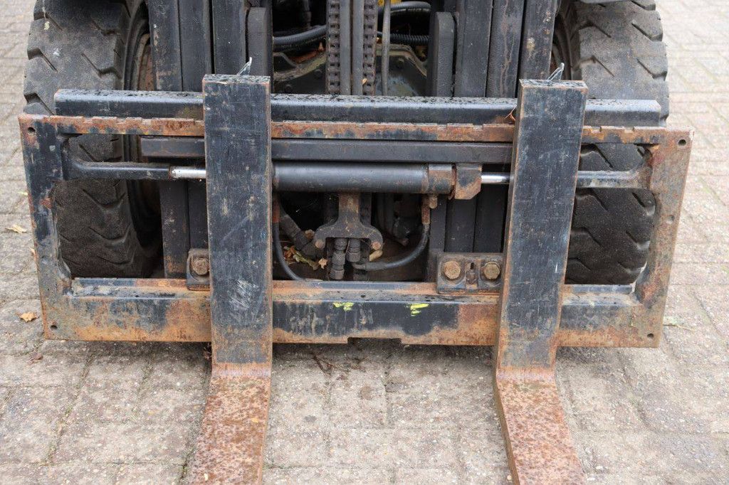 Forklift Yale GDP25VX E2170 Diesel 2350kg 4.95m 2014