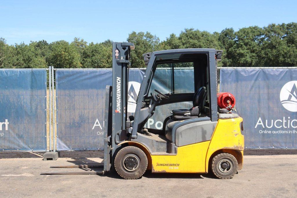 Heftruck Jungheinrich TFG 320 LPG 2000kg 5.0m 2015
