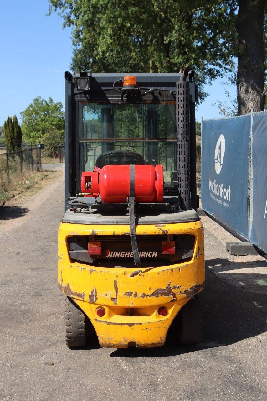Heftruck Jungheinrich TFG 320 LPG 2000kg 5.0m 2015