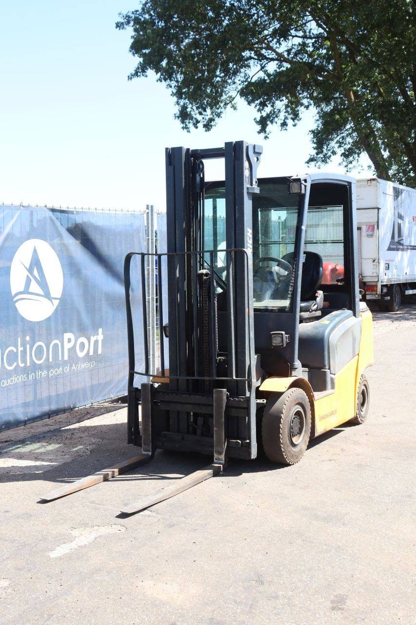 Heftruck Jungheinrich TFG 320 LPG 2000kg 5.0m 2015