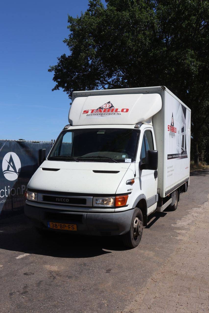 Box truck Iveco 40C Diesel 116hp 2004