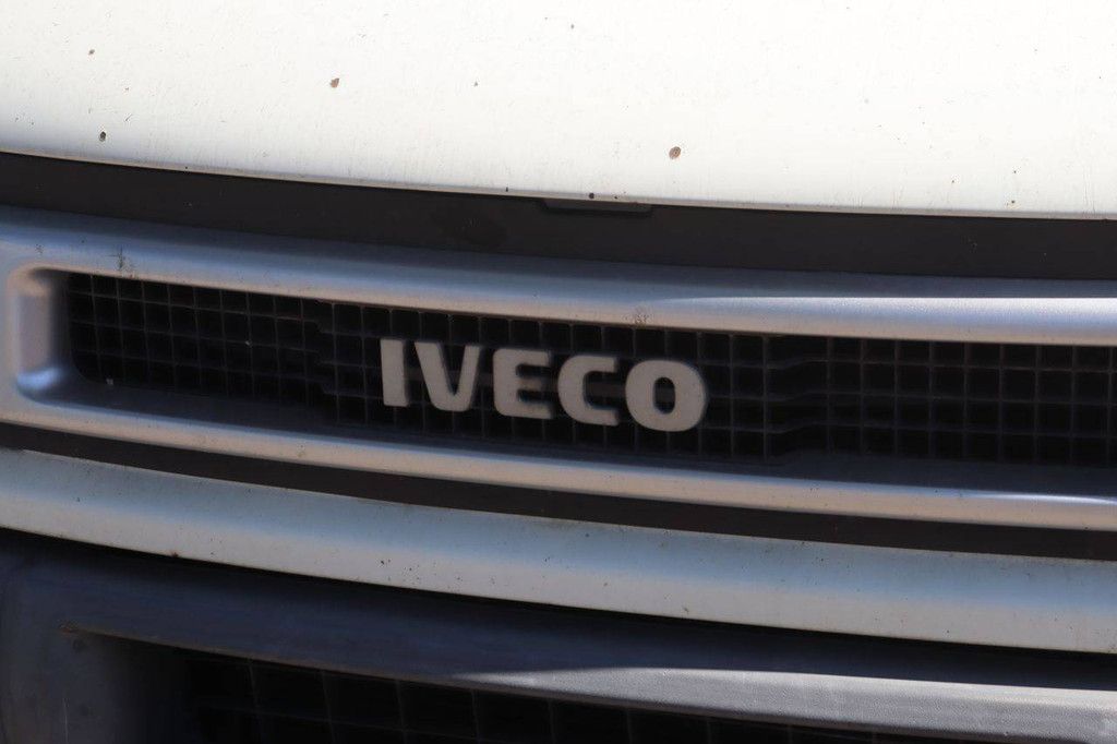 Box truck Iveco 40C Diesel 116hp 2004
