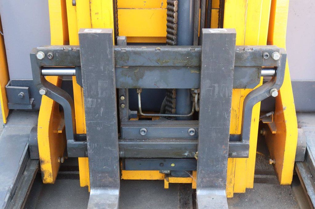 Jungheinrich ETV 114 Electric Reach Truck 1400kg 7.7m 2008