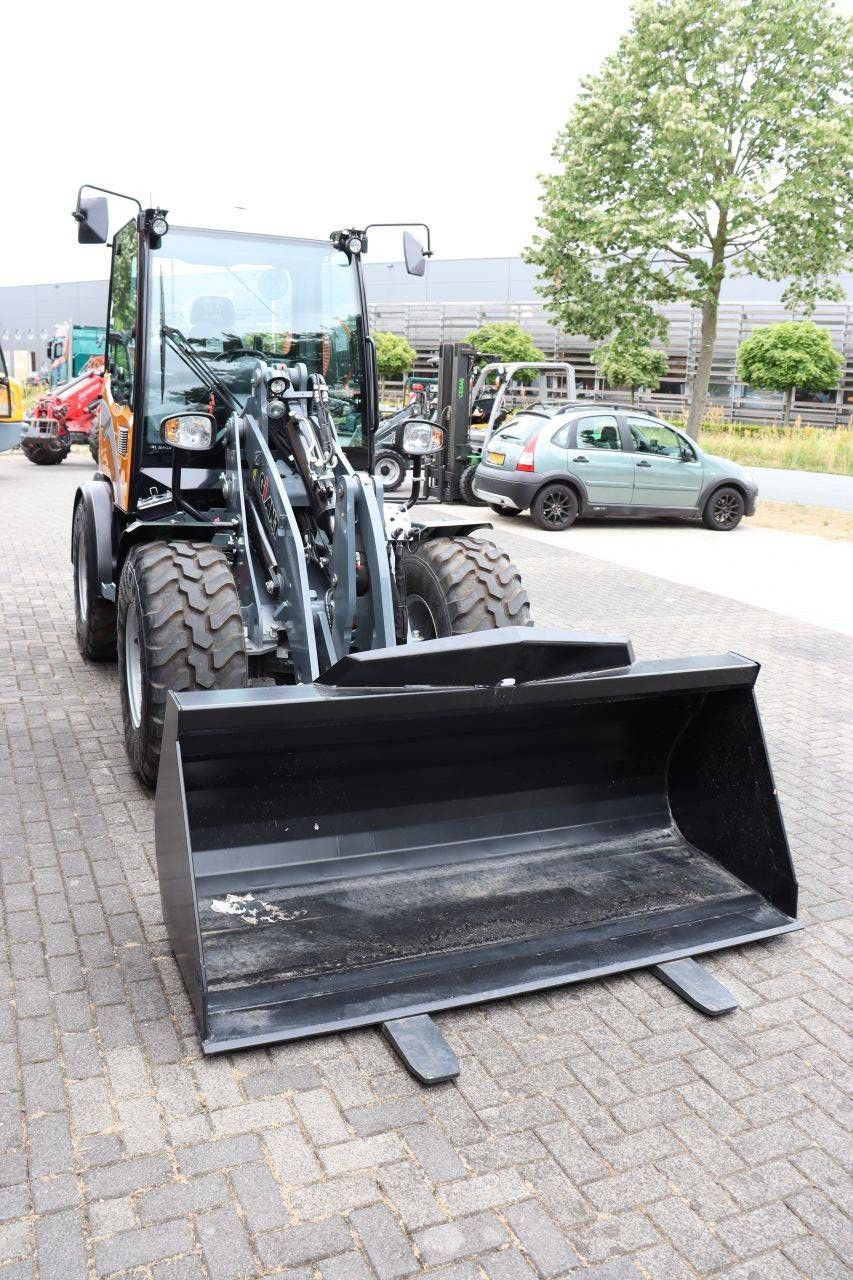 Giant G5000 X-TRA Diesel Wheel Loader 55kW 2024