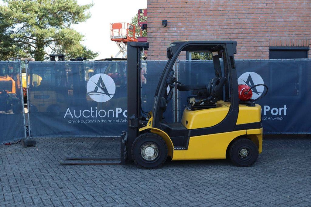 Forklift Yale GLP25VX LPG 2500kg 3.3m 2011