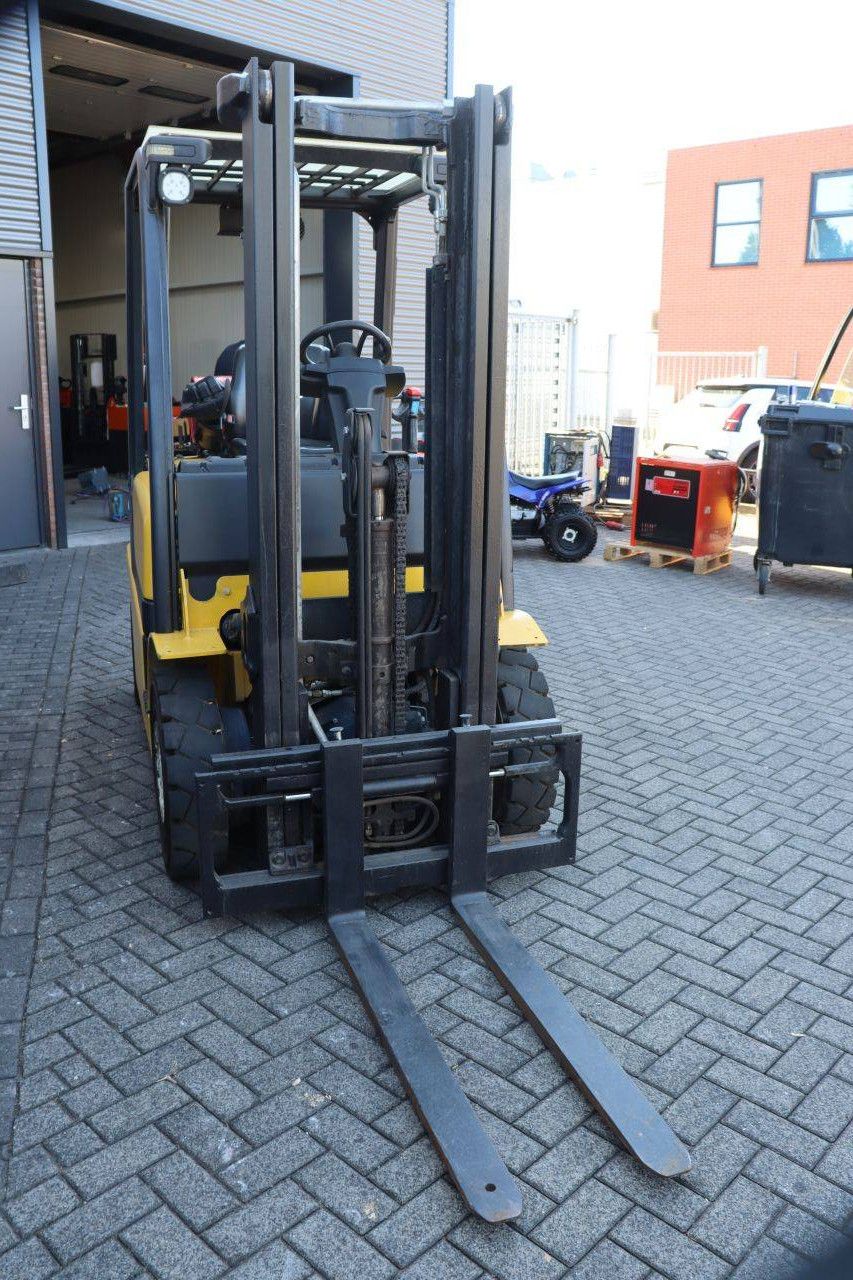 Forklift Yale GLP25VX LPG 2500kg 3.3m 2011