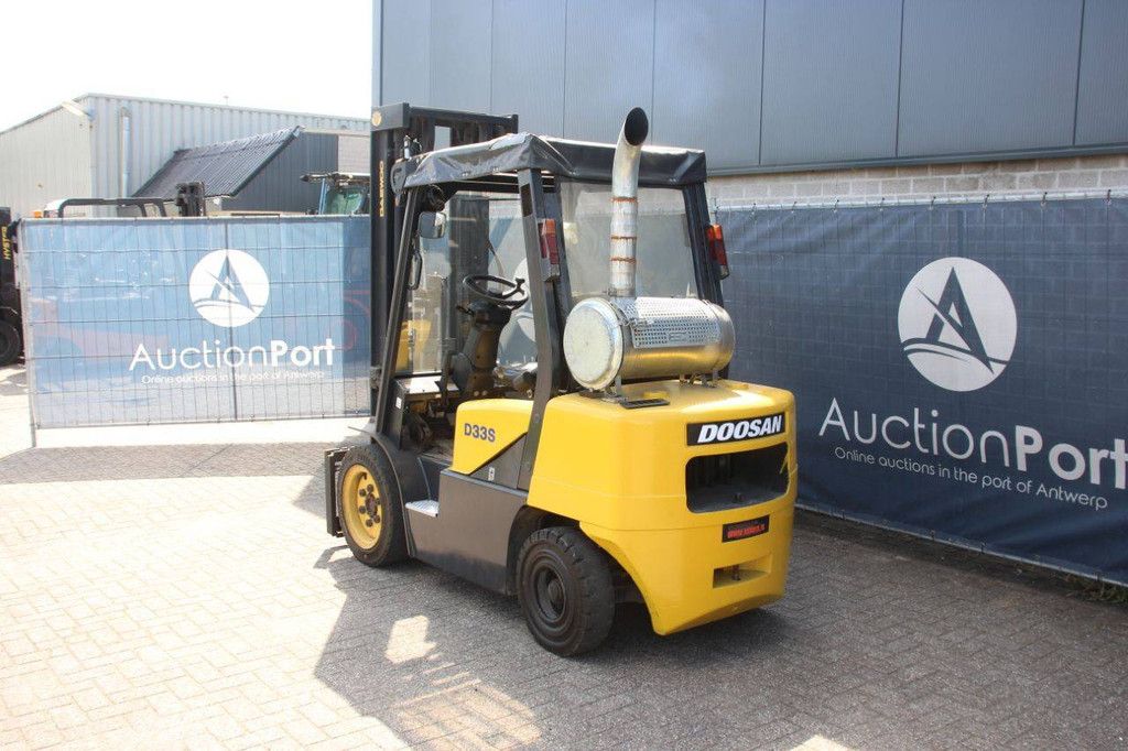 Doosan D33S-3 Diesel Forklift 3250kg 3.5m 2007