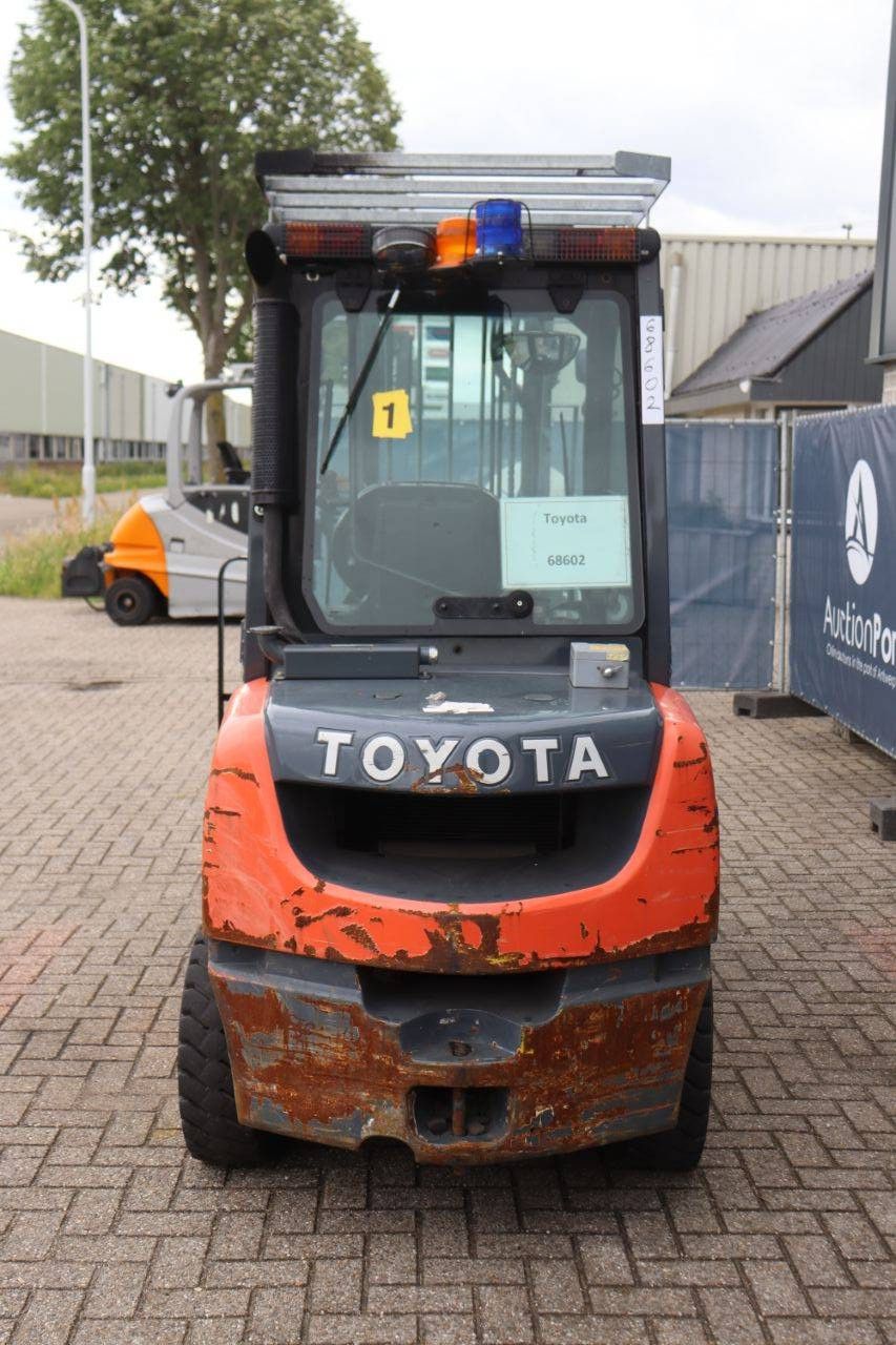 Gabelstapler Toyota 02-8FDF30 Diesel 3000kg 3,7m 2020