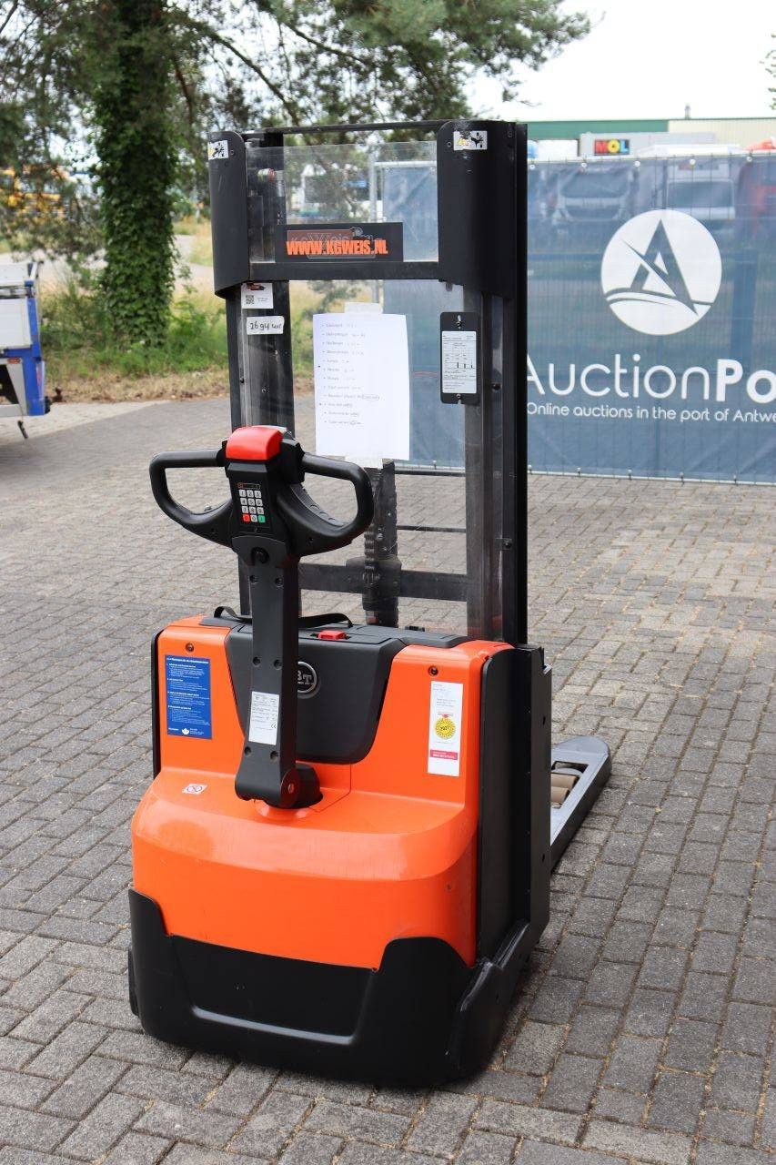 Stapler BT SWE140L Elektro 1400 kg 2,65 m 2016